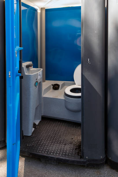 Best Wedding porta potty rental  in Belleview, FL