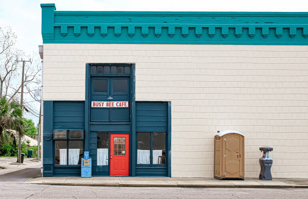 Best Portable bathroom rental  in Belleview, FL